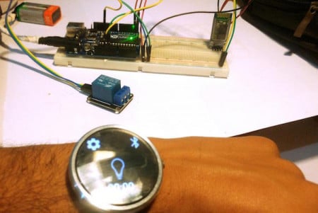 How To Control a 5V Relay With Bluetooth Using an Arduino and an Android Smartwatch