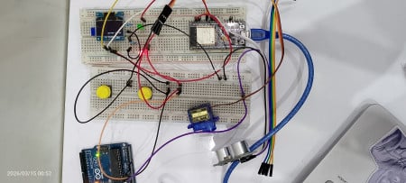 ESP32 Ultrasonic Radar System with Web-based Visualization
