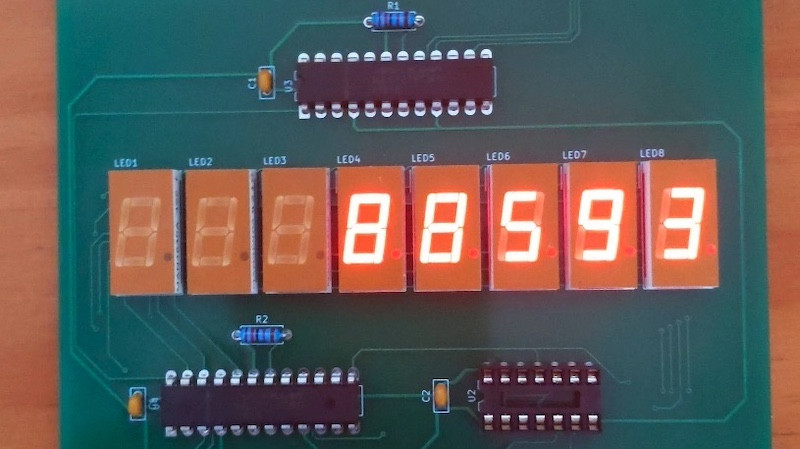 A simple YouTube channel statistics display | ESP8266 | Maker Pro