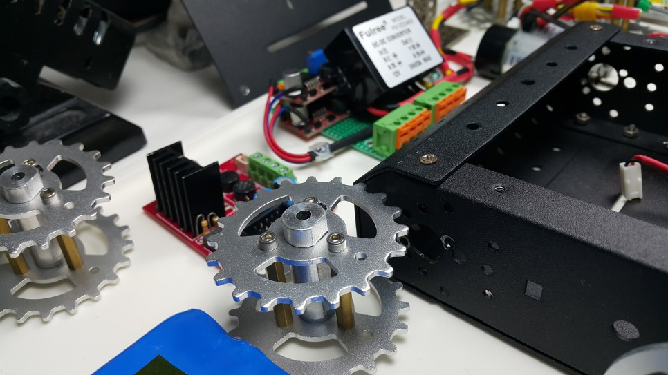 XBM-DN32H2 PLC Tank Rover Robot Project | Arduino | Maker Pro