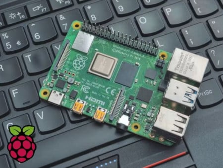 Raspberry Pi Status Logger with Python