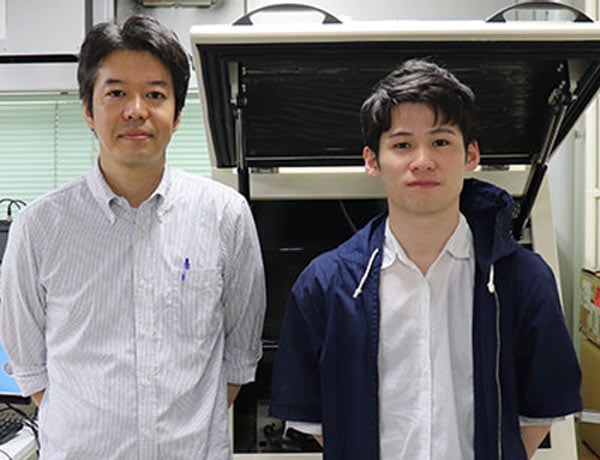 Left to right: Tokyo Institute of Technologyâ€™s Tomoaki Nishino, associate professor; and Takanori Harashima, a doctoral student.
